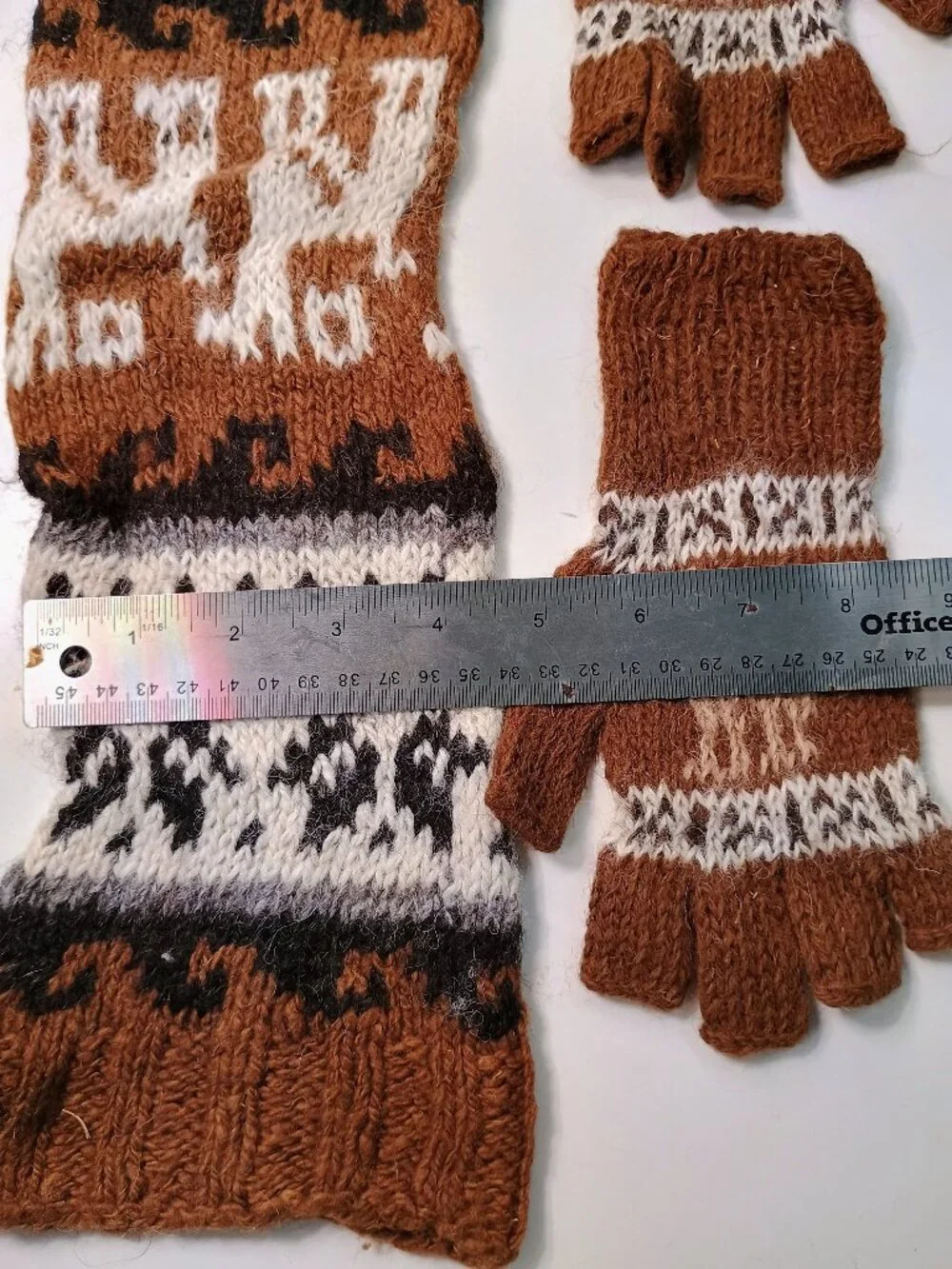 Alpaca Wool Knitted Set: Leg Warmers and Gloves (Andean Style)